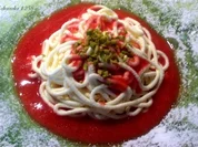 Spaghettiquark mit Erdbeerpüree - Rezept