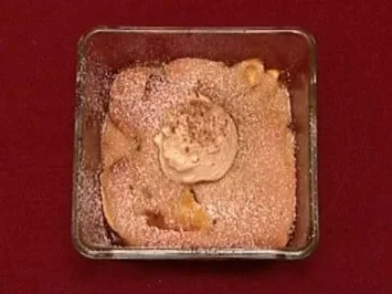 Rezept: Texas peach cobbler with vanilla ice cream (Oliver Beerhenke) Texas peach cobbler with vanilla ice cream (Oliver Beerhenke) - Rezept