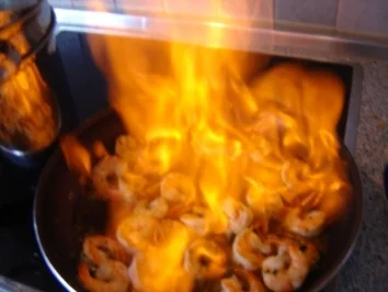 "LINGUINE AI SCAMPI FIAMMEGGIATI" - Pasta mit flambierten Scampis - Rezept - Bild Nr. 8