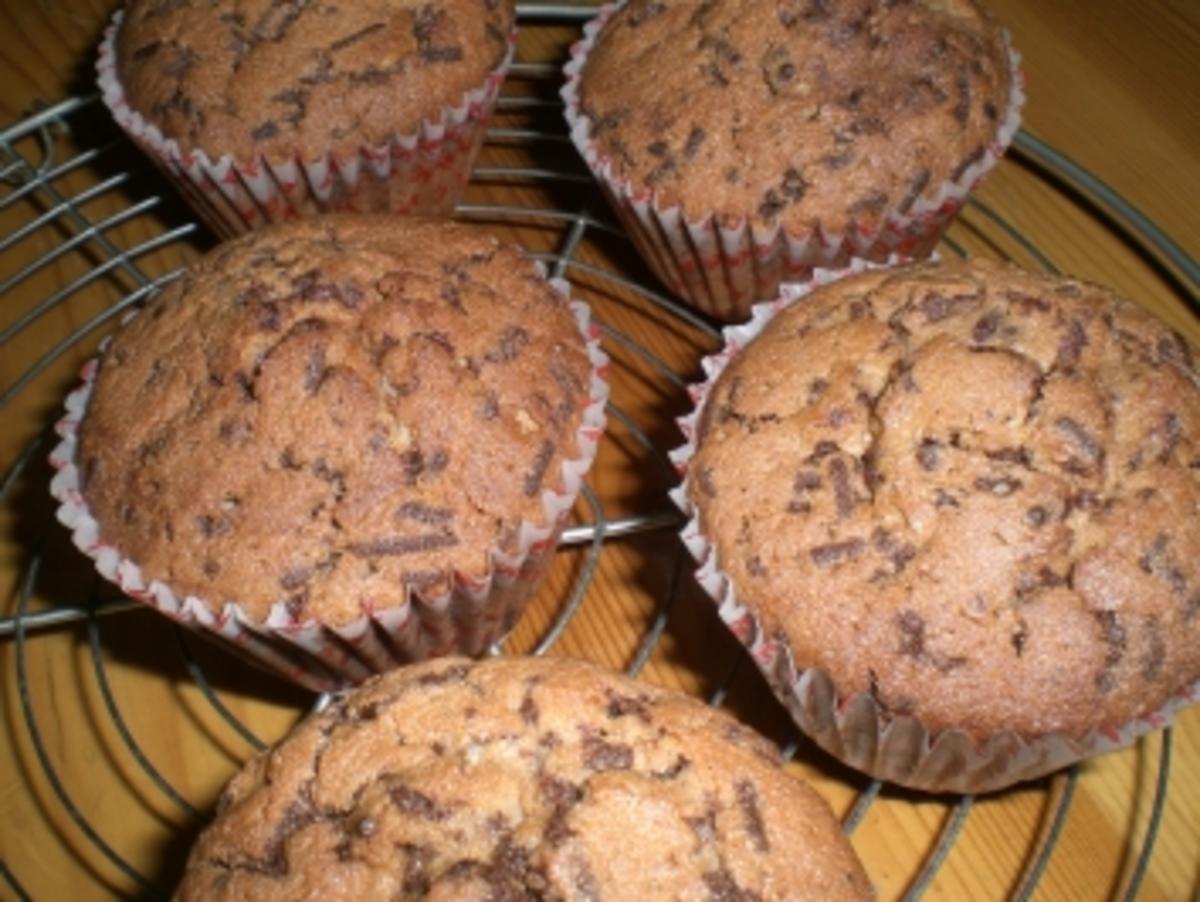 Bilder für Schokoladenstreusel-Muffin mit Eierlikör - Rezept