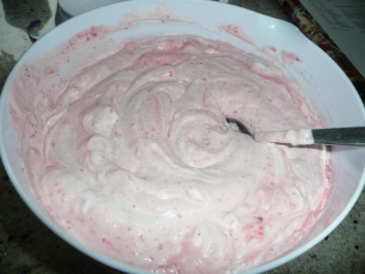 Erdbeer-Joghurtschnitten - Rezept - Bild Nr. 4