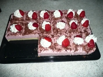 Erdbeer-Joghurtschnitten - Rezept