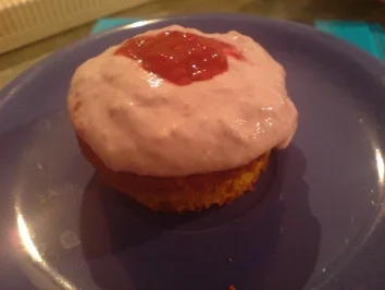 Muffins "Amarettini" mit Himbeer-Mascarpone-Creme - Rezept - Bild Nr. 2