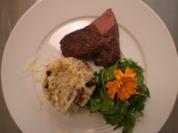 Morchelrisotto an Wildkräutersalat mit Lammrücken - Rezept