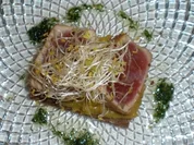 Tunfisch auf Nussbrot an Bananenchutney - Rezept