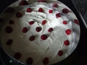 Rezept: rote- himbeer- quark- torte Bild Nr. 5 rote- himbeer- quark- torte - Rezept - Bild Nr. 5