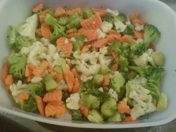 Rezept: Tortellini-Gemüse-Auflauf Bild Nr. 3 Tortellini-Gemüse-Auflauf - Rezept - Bild Nr. 3