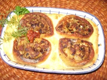 Kartoffelröllchen mit Zwiebel-Walnussfüllung - Rezept - Bild Nr. 9