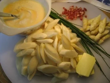 Rezept: Spargel gebraten - im Eierbett Bild Nr. 2 Spargel gebraten - im Eierbett - Rezept - Bild Nr. 2
