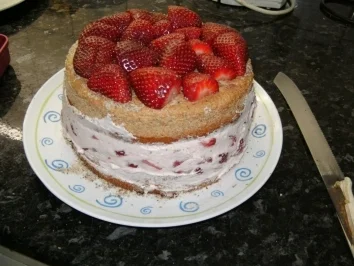 Mini-Erdbeer-Torte - Rezept - Bild Nr. 7