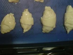 Würstchen-Croissants - Rezept - Bild Nr. 6