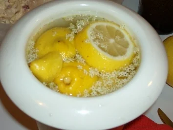 Holunderblüten-Sirup, ein echter und vielseitiger Lecker-Schmecker!!!!! - Rezept - Bild Nr. 2