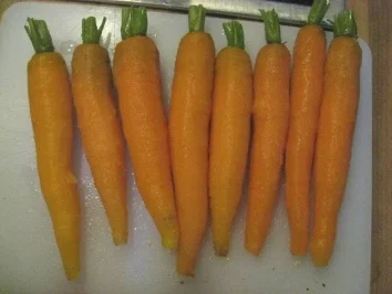 Gefüllte Putenröllchen auf  grüne Tagliatelle mit Sherrysoße & jungen Möhren - Rezept - Bild Nr. 5