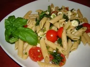 Nudelsalat sommerlich-mediteran - Rezept