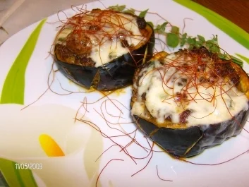 Rezept: Auberginenringe gefüllt und mit Gorgonzola überbacken Bild Nr. 8 Auberginenringe gefüllt und mit Gorgonzola überbacken - Rezept - Bild Nr. 8