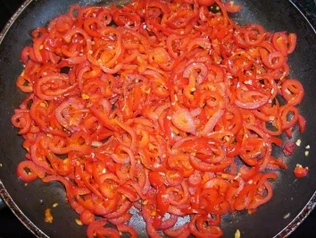 Knusprige Paprika-Pizza - Rezept - Bild Nr. 2