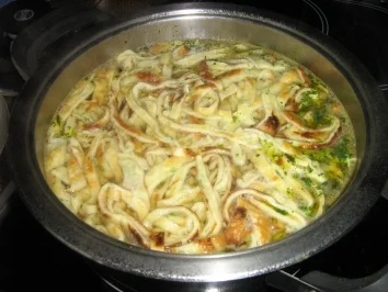 Rezept: Badisches Flädlesüpple Bild Nr. 2 Badisches Flädlesüpple - Rezept - Bild Nr. 2