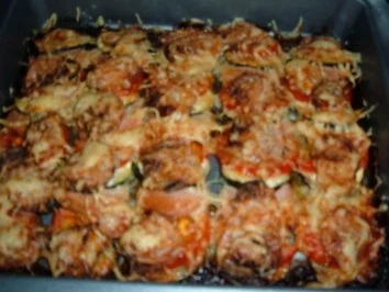 Rezept: Wurst-Zucchini-Gratin Wurst-Zucchini-Gratin - Rezept