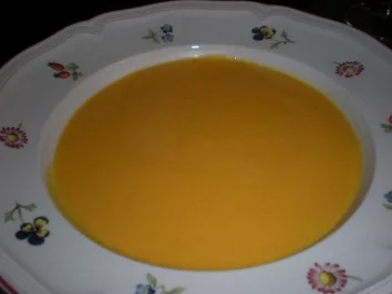 Rezept: Karottensuppe mit Ingwer Bild Nr. 2 Karottensuppe mit Ingwer - Rezept - Bild Nr. 2