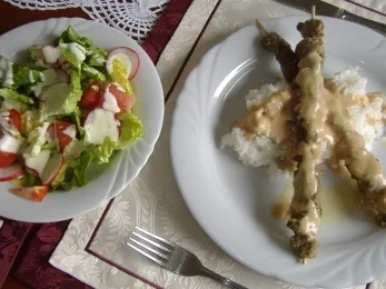 Rindfleisch-Satay mit Erdnusssauce - Rezept