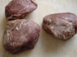 Rindfleisch-Satay mit Erdnusssauce - Rezept - Bild Nr. 2