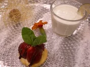 Nimm drei – Joghurt-Limettencreme, Eiercreme-Fruchttörtchen, Schwarzwälder Trüffelpraline - Rezept