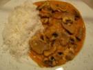 Schweinefilet in Joghurtsauce mit Champignos und Paprika - Rezept