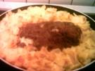 Hackbraten mit Frischkäsefüllung in Sahne-Kartoffeln - Rezept
