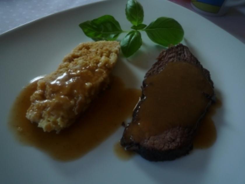 Rinderbraten mit Senfkruste und Serviettenknödeln - Rezept - kochbar.de