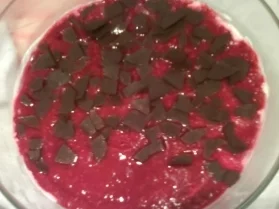 Limettencreme mit pürierten Himbeeren - Rezept