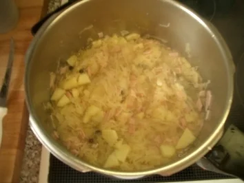 Rezept: Alexa´s- Krautkrapfen Bild Nr. 2 Alexa´s- Krautkrapfen - Rezept - Bild Nr. 2