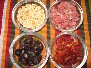 Schneller Tomaten-Oliven-Fladen - Rezept - Bild Nr. 3