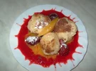Erdbeerknödel auf Mangospiegel - Rezept