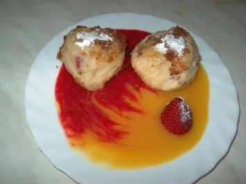 Rezept: Erdbeerknödel auf Mangospiegel Bild Nr. 8 Erdbeerknödel auf Mangospiegel - Rezept - Bild Nr. 8