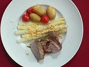 Spargel "Mecklenbecker Art" mit Allerlei von der Wiese - Rezept