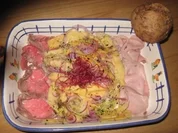 Mango-Zwiebelsalat mit Rostbeef - Rezept