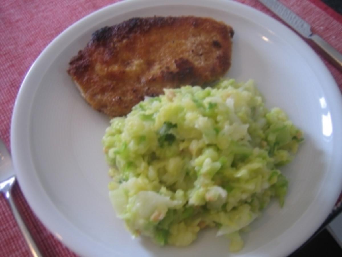 Spitzkohl mit Kartoffeln untereinander - Rezept - kochbar.de