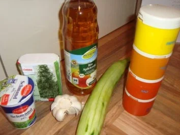 XY/ Feinsch - Diät - Salat - Türkische Gurkensalat - Rezept - Bild Nr. 2