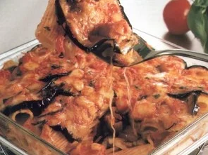 erster gang maccheroni aubergine gratiniert - Rezept