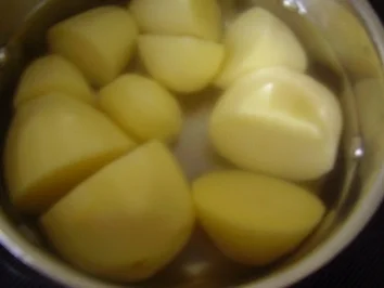 Rezept: Kalbschnitzel gerollt und in Bier geschmort Bild Nr. 21 Kalbschnitzel gerollt und in Bier geschmort - Rezept - Bild Nr. 21