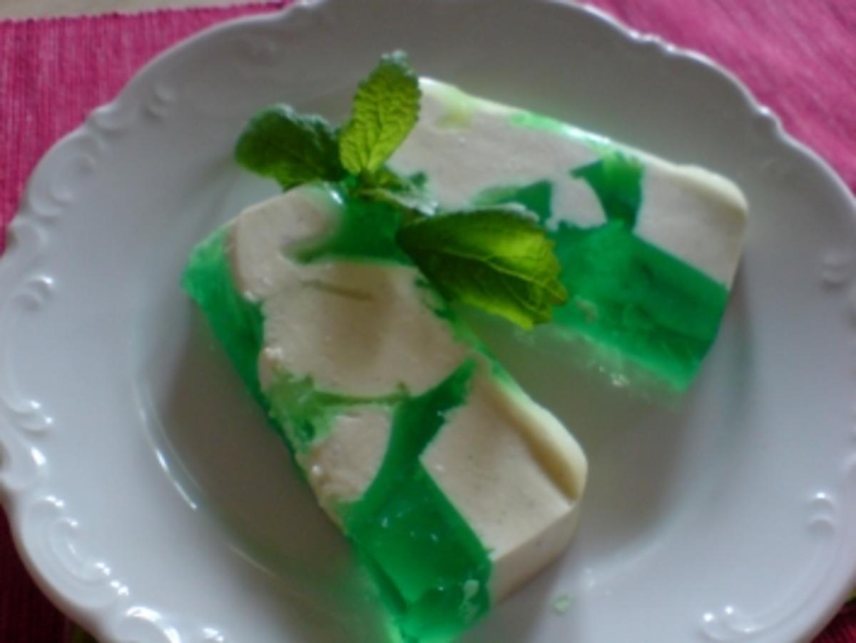 &amp;quot;marmoriete Waldmeister-Panna Cotta&amp;quot; - Rezept - kochbar.de