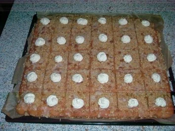 KUCHEN: CRUNCHY-KIRSCHKUCHEN - Rezept - Bild Nr. 3