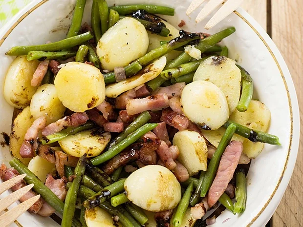 Bohnengemüse mit Speck und Kartoffeln - Rezept - Bild Nr. 2