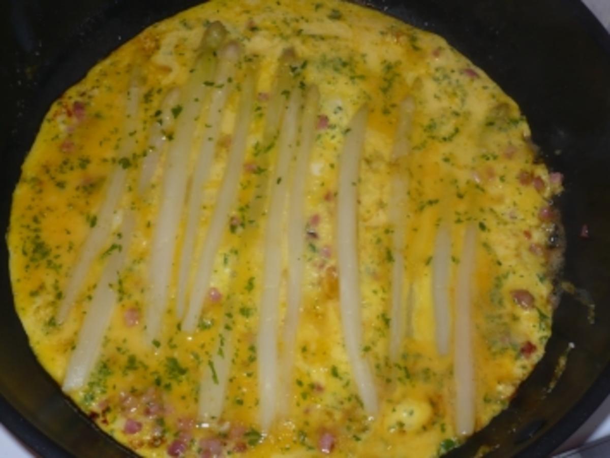 Omelette mit Spargel - Rezept mit Bild - kochbar.de