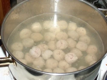 Spargelragout mit Fleischklöschen - Rezept - Bild Nr. 5