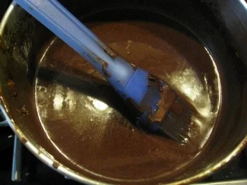 Rezept: gefüllte Baiseschale mit Ananas - Erdbeersalat & Ingwerschokoladensoße Bild Nr. 2 gefüllte Baiseschale mit Ananas - Erdbeersalat & Ingwerschokoladensoße - Rezept - Bild Nr. 2