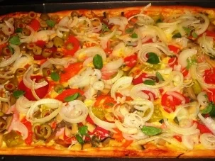 Pizza: Lisa's Pizza "Spezial" - Rezept - Bild Nr. 3