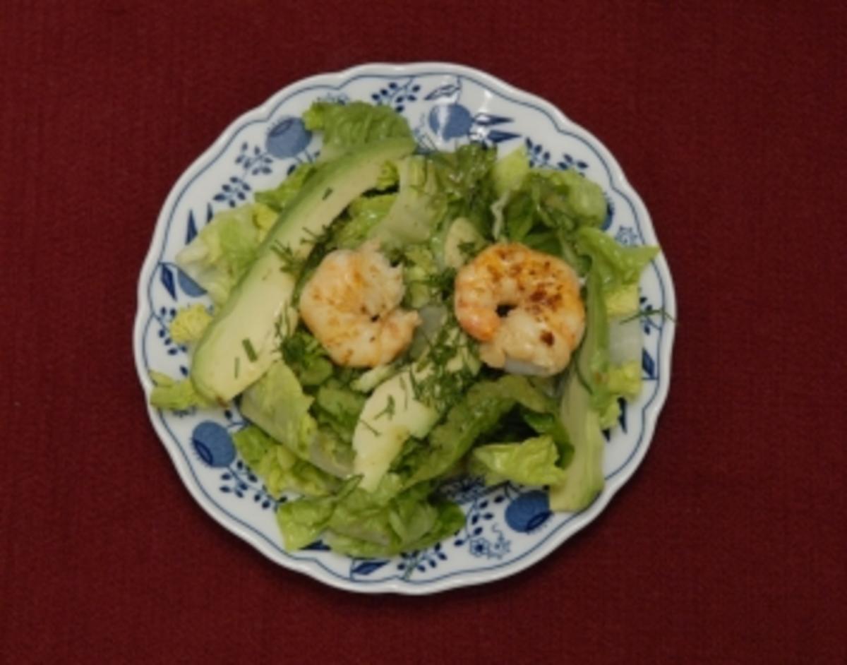 Grüner Salat mit frischen Garnelen und Avocados (Anita Kupsch) - Rezept ...