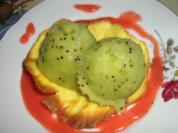 Kiwi Sorbe mit Hippen - Rezept