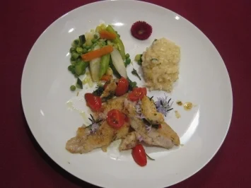 Mostelle de Nice mit Aromen des Frühlings in der Provence, jungem Gemüse und Risotto - Rezept